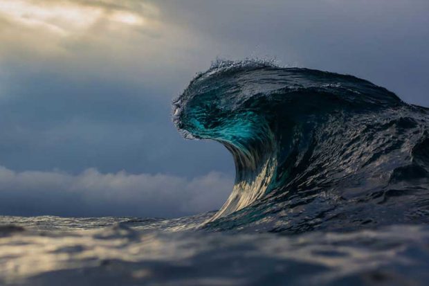 تصاویر عکس‌های حیرت انگیز از موج‌های اقیانوس