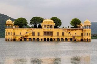 کاخ جل محل در هند